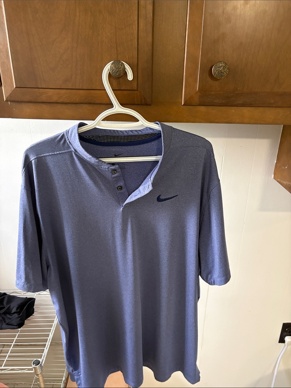 Nike Men’s XL Drifit blade collar blue golf shirt